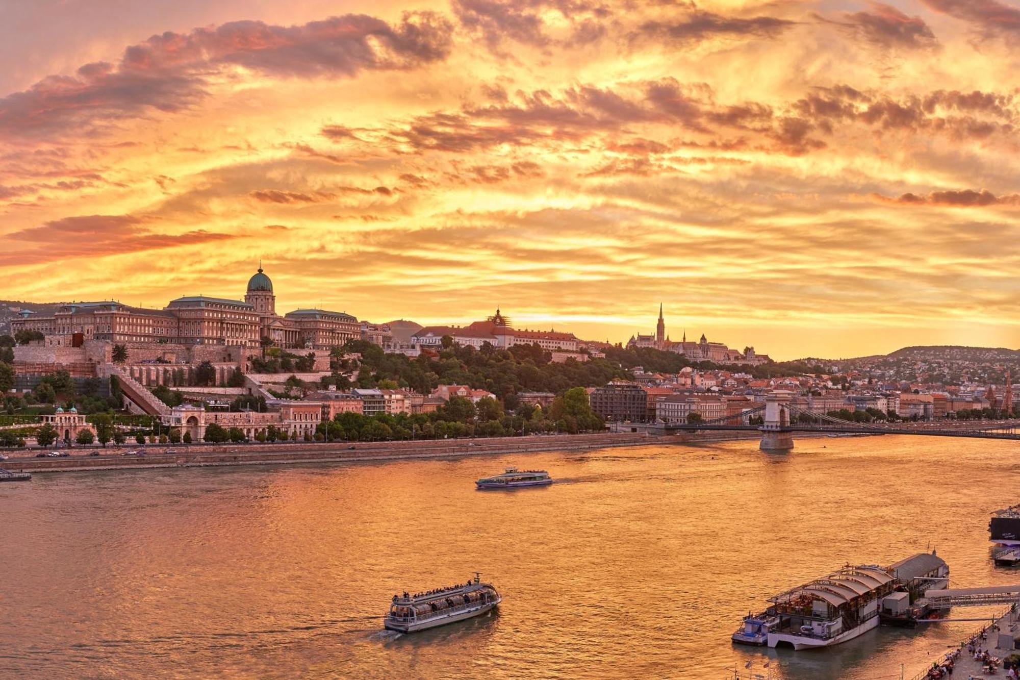 Budapest Marriott Hotel Exterior foto