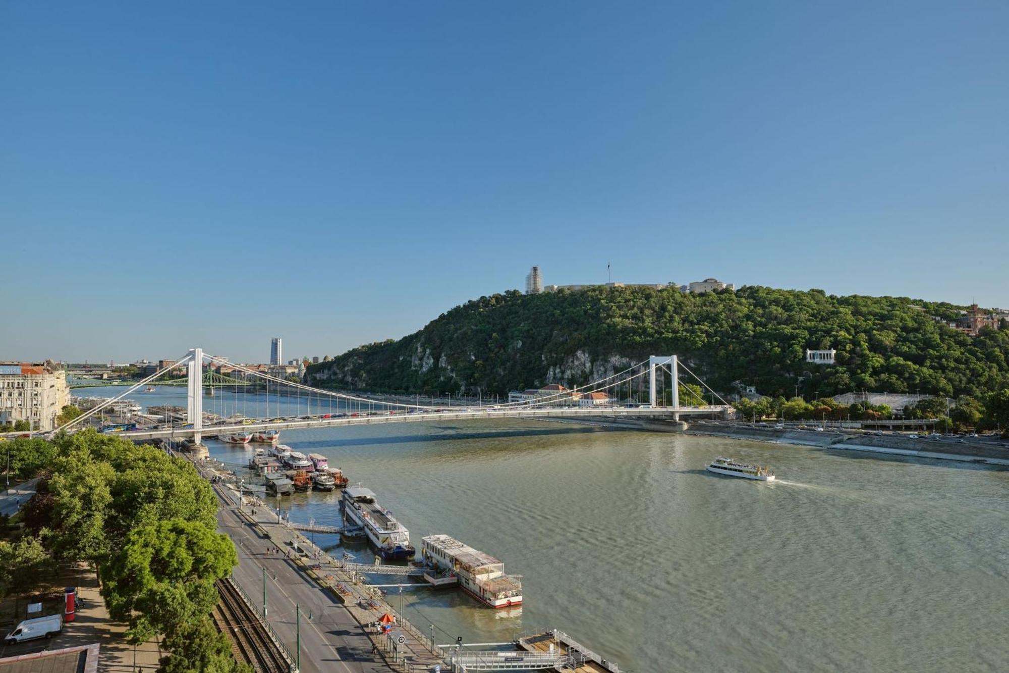 Budapest Marriott Hotel Exterior foto